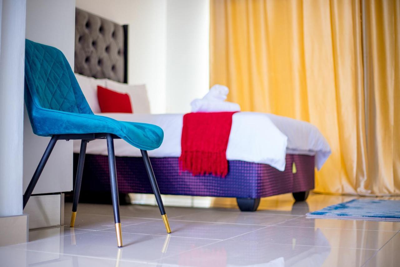 Urban Oasis Apartments At Hidas Виндхук Экстерьер фото