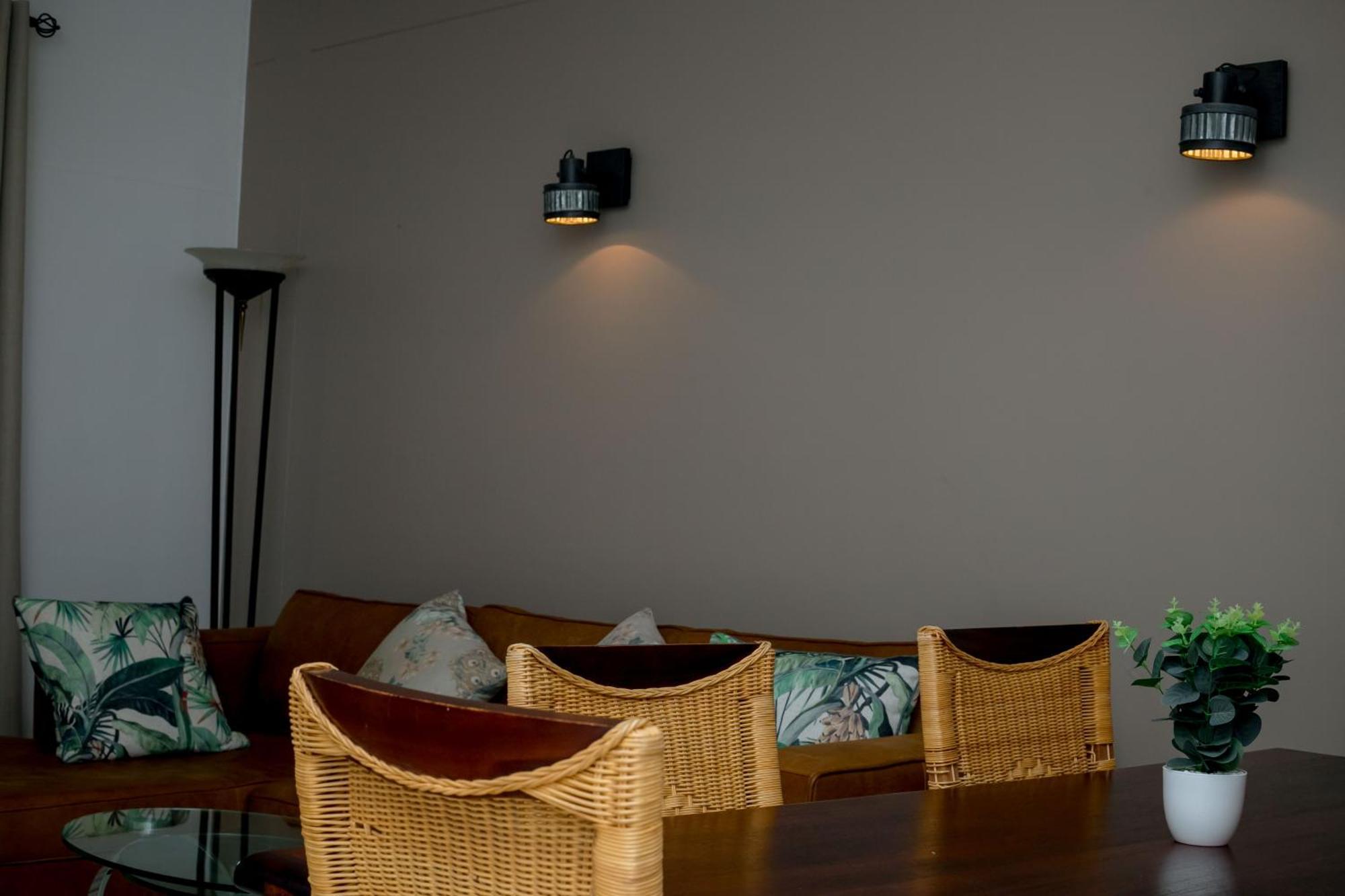 Urban Oasis Apartments At Hidas Виндхук Экстерьер фото