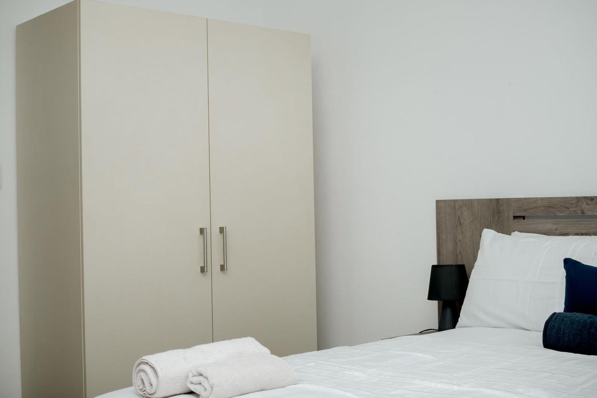 Urban Oasis Apartments At Hidas Виндхук Экстерьер фото